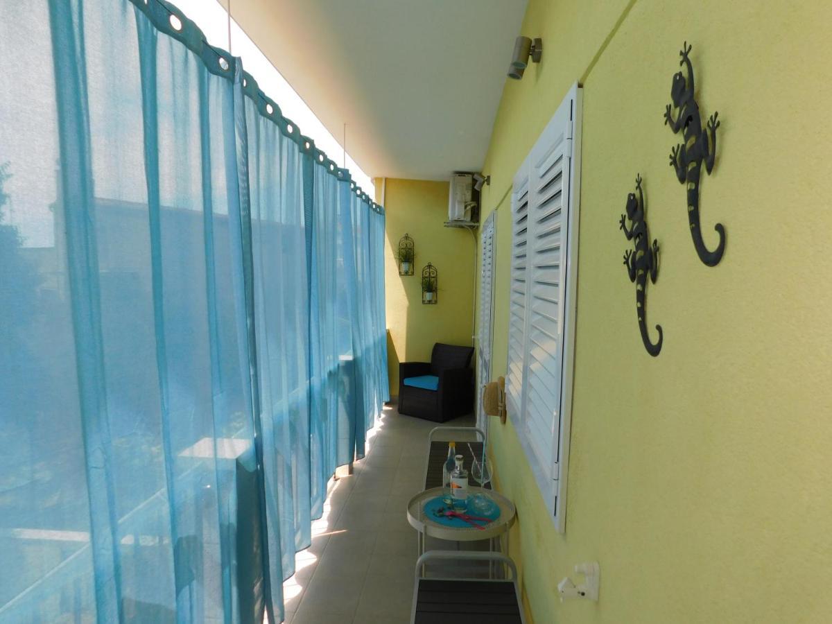 Apartment Dalmatia Ketty Макарска Экстерьер фото